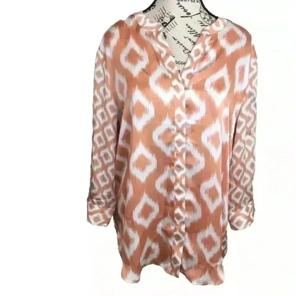 Chicos Womens size 2 Large Blouse Silky Salmon and White Geometric Print - Picture 1 of 6
